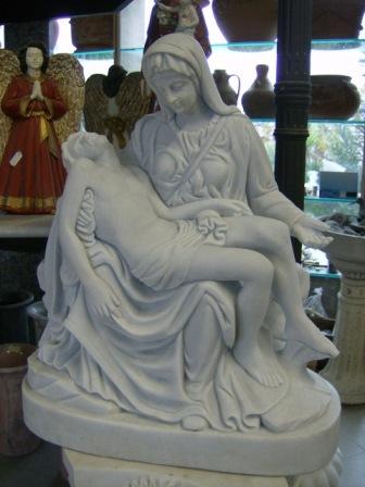 STATUA PIETA' DI MICHELANGELO IN MARMO Cm. 55 - Clicca l'immagine per chiudere