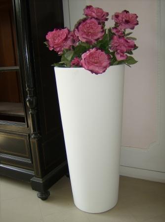 VASO IN RESINA ROTONDO CM. 85X38 BIANCO