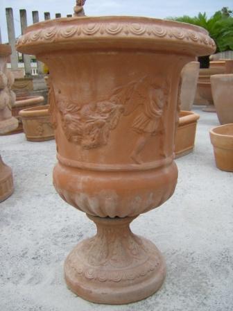 VASO A CALICE IN TERRACOTTA TOSC. VANVITELLI LAVORATO CM. 68